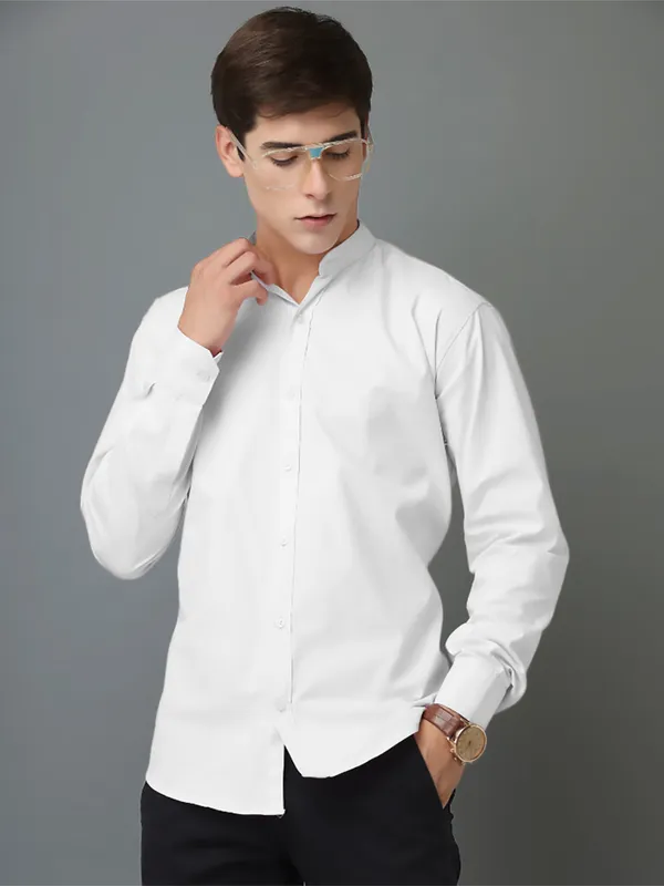 Chinese_Collar_White_Tailored_Fit_Cotton_Casual_Shirt_For_Man