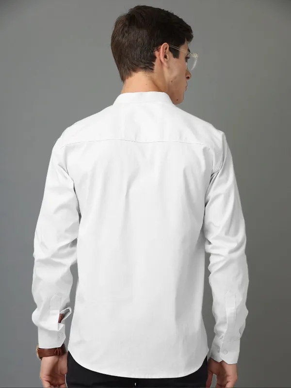 Chinese_Collar_White_Tailored_Fit_Cotton_Casual_Shirt_For_Man