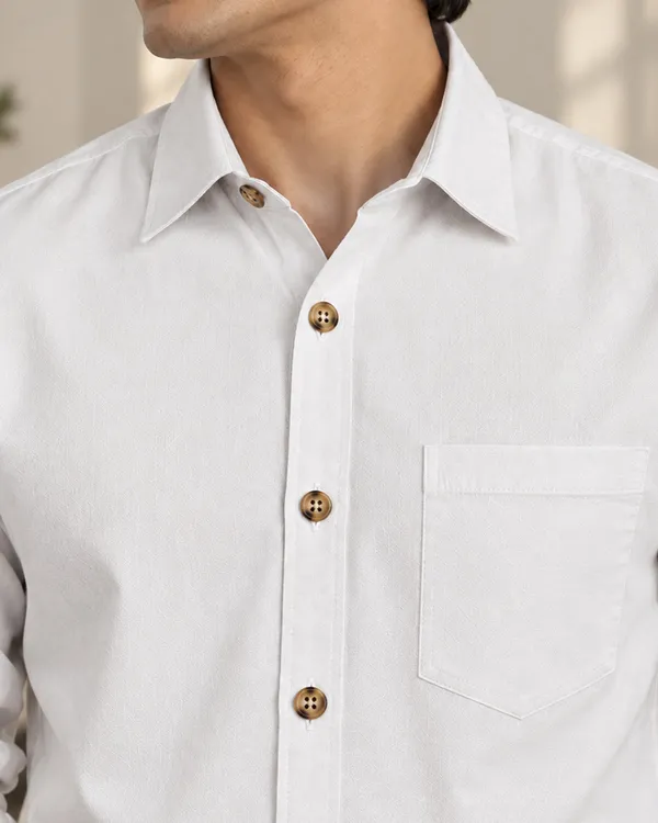 Classic_White_Cargo_Shirt