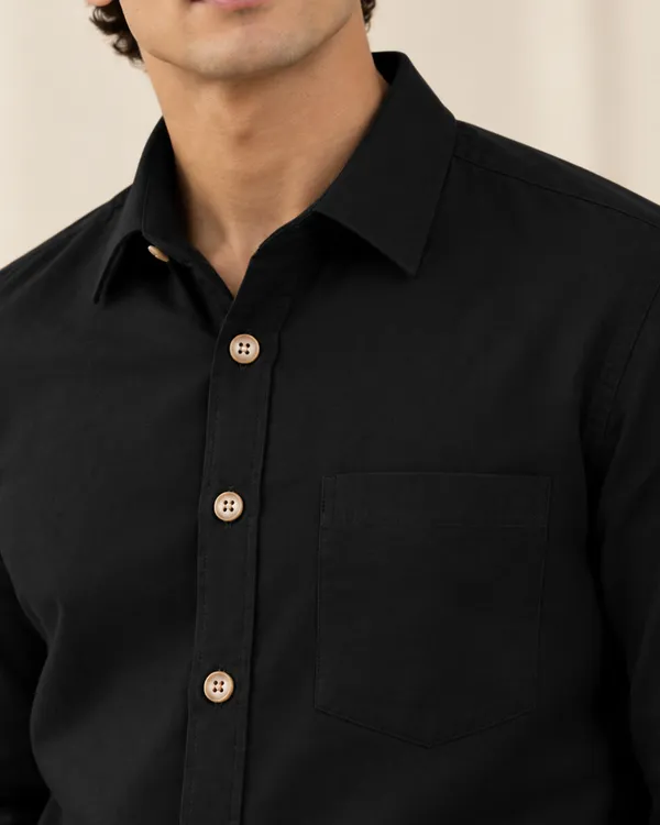 Classic_Black_Cargo_Shirt
