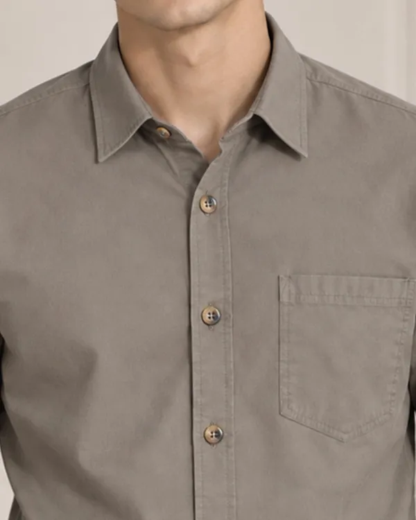 Classic_Khaki_Cargo_Shirt