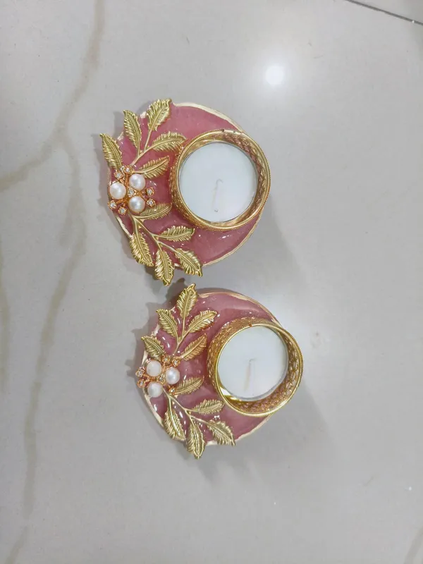 Metal_Traditional_Leaf_Motif_Diya_Set_of_5