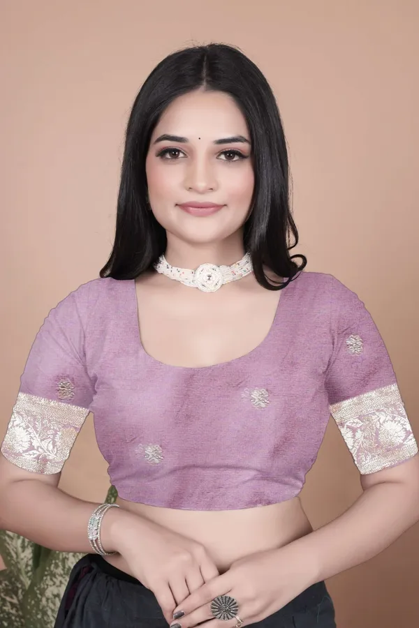 Lavender_Banarasi_Silk_Saree_with_Golden_Zari_&_Peacock_Motif_Pallu_|_Wedding,_Festive_&_Traditional_Wear