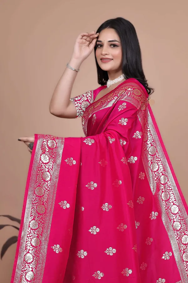 Majestic_Magenta_Silk_Saree_with_Silver_Zari_&_Twin_Peacock_Pallu_|_Wedding,_Festive_&_Traditional_Wear
