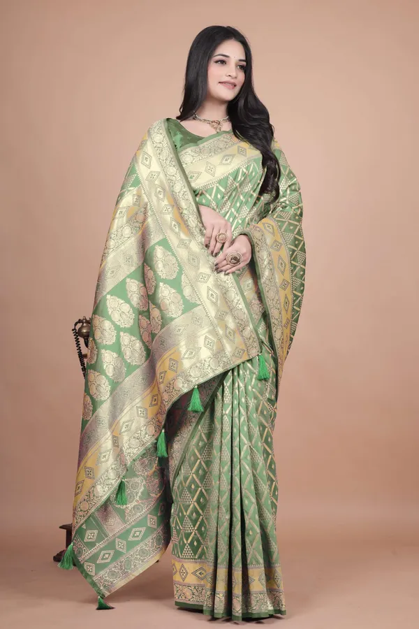 Emerald_Green_Banarasi_Silk_Saree_with_Silver_Zari_|_Geometric_&_Floral_Design_|_Wedding,_Festive_&_Traditional_Wear