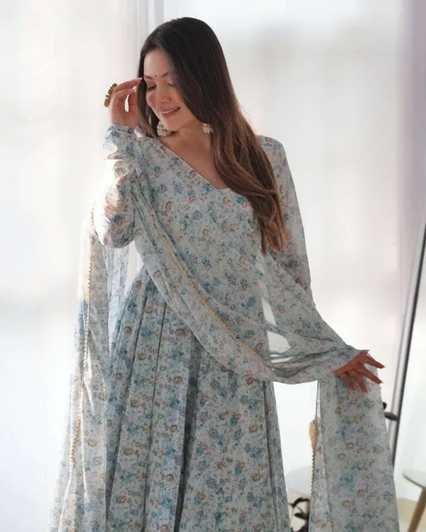 Womens_Crunchy_Silk_Anarkali_Kurti_with_Pant_&_Dupatta_Set_-_XL
