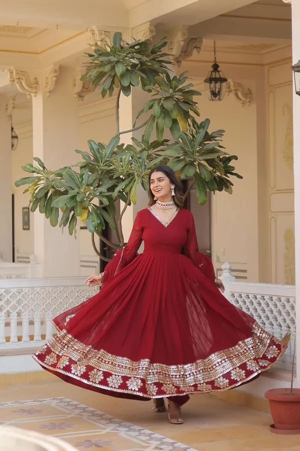 Maroon_Faux_Blooming_Gown_with_Sequined_Dupatta_?_Elegant_Fully_Flared_Party_&_Wedding_Set_-_XL