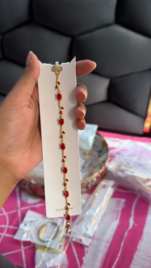 Red_Stainless_Steel_Stone_Link_Bracelet_For_Women