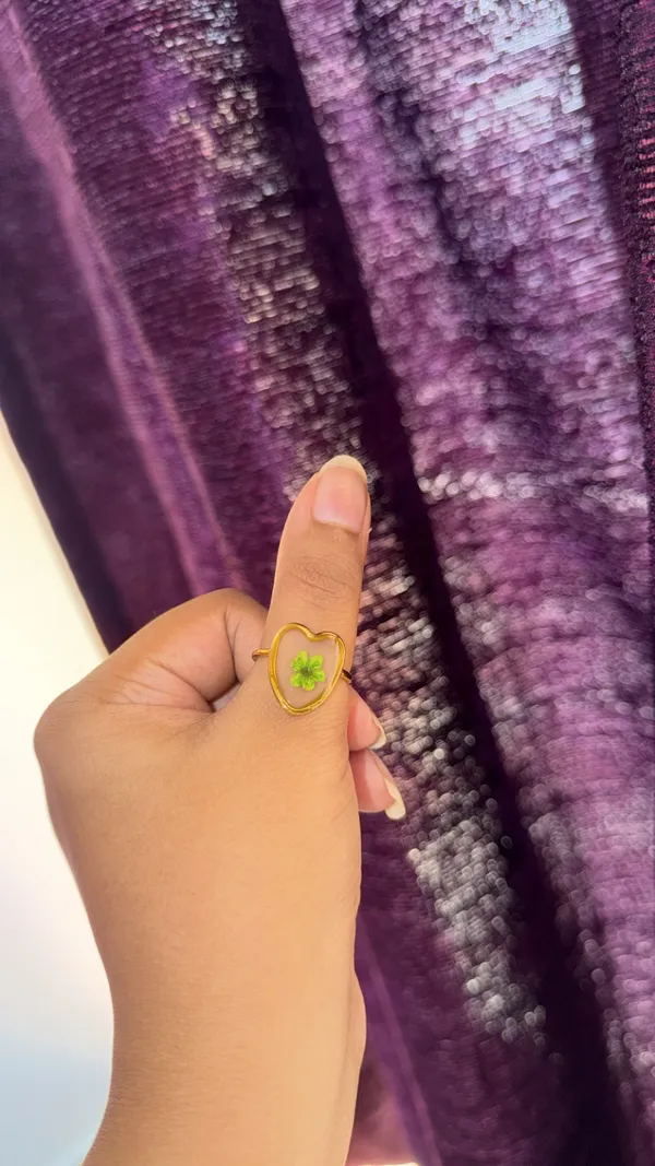 Green_Stainless_Steel_Heart_Shaped_Floral_Ring_For_Women