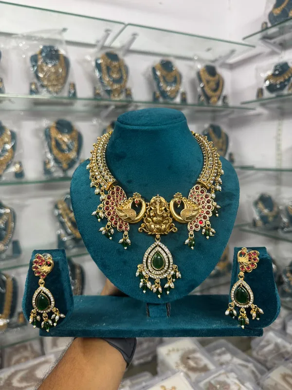 Red_&_Green_Heavy_Brass_Ganesha_Necklace_Set_For_Women
