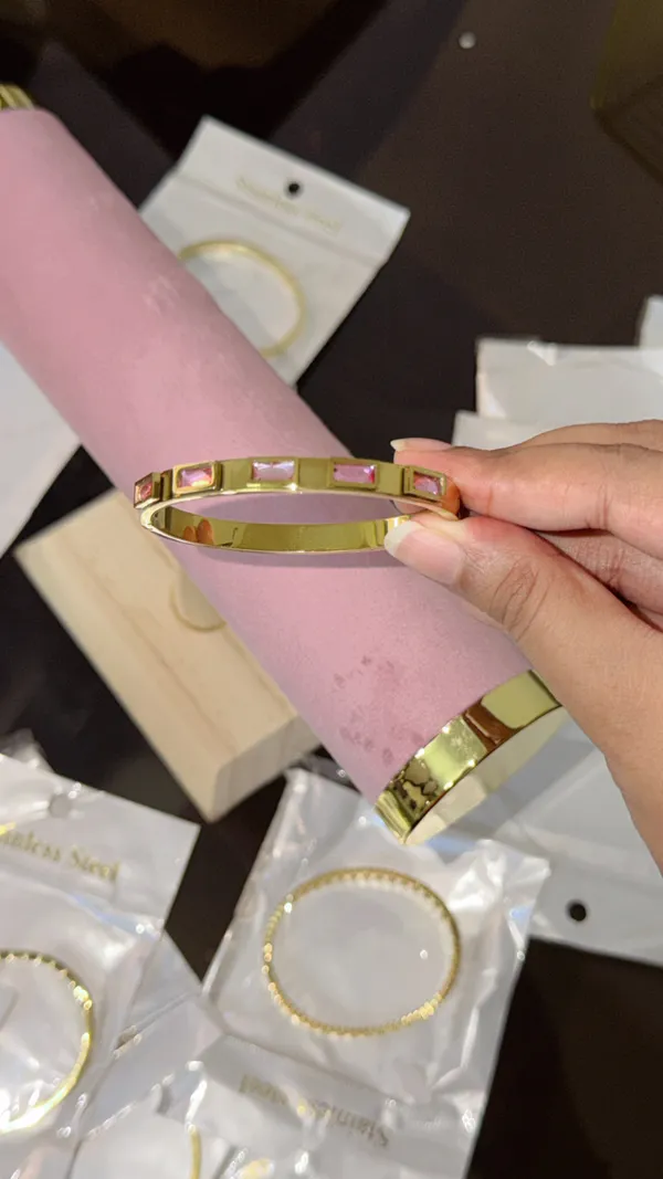 Gold-Toned_Pink_Stone_Bangle_for_Women