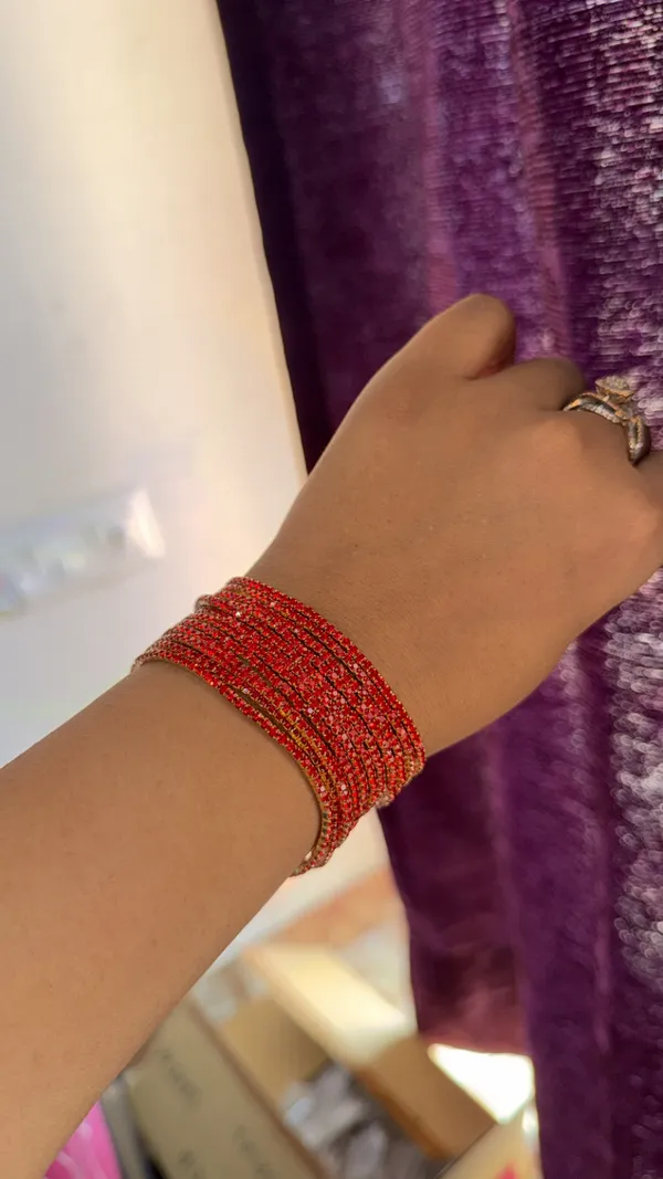 Red_Alloy_Traditional_Bangle_Set_For_Women