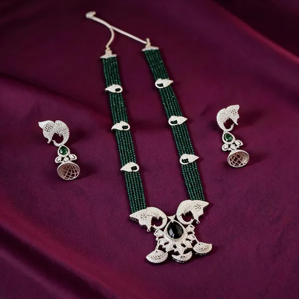 Royal_Green_Alloy_Beaded_Stone_Necklace_Set_For_Women