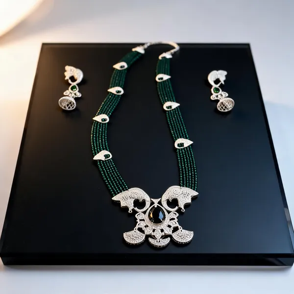 Royal_Green_Alloy_Beaded_Stone_Necklace_Set_For_Women