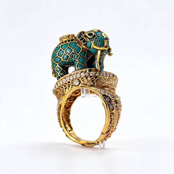 Light_Green_Moissanite_Peacock_Statement_Ring_For_Women