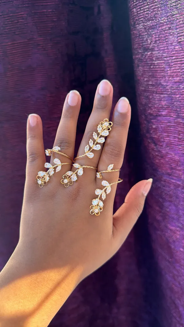 Gold_White_Stainless_Steel_Floral_Hand_Chain_Ring_Set_For_Women