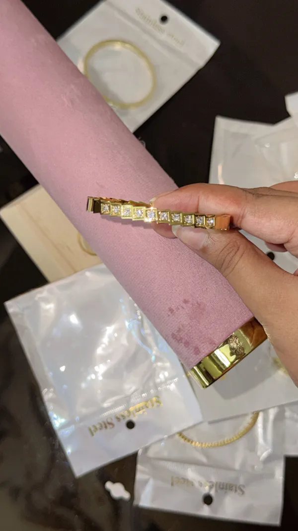 Gold_Pink_Anti_Tarnish_Alloy_Stone_Link_Bangle_For_Women