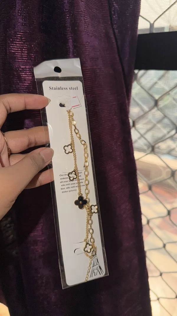 Gold_Black_Stainless_Steel_Floral_Charm_Bracelet_For_Women