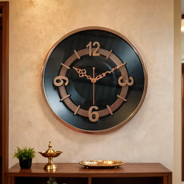 Metal_Decorative_Gold_Tone_Black_Dial_Round_Wall_Clock