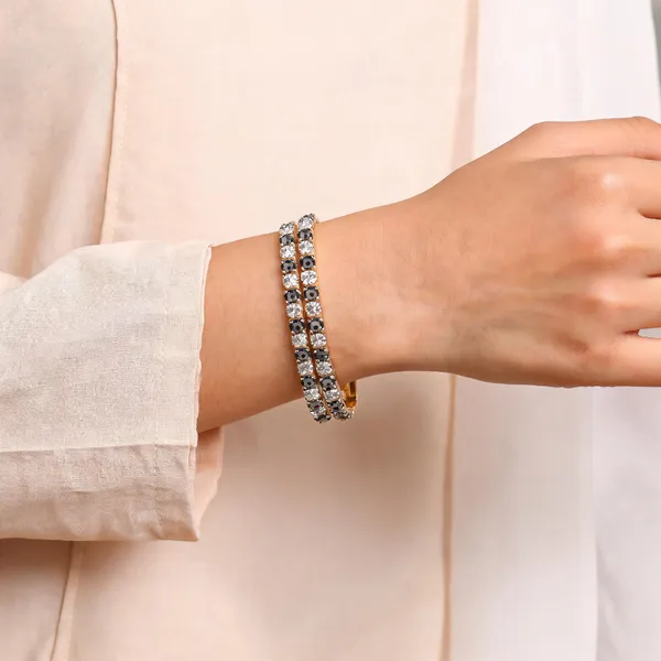 Gold_Alloy_Metal_Black_Stone_Link_Bracelet_For_Women