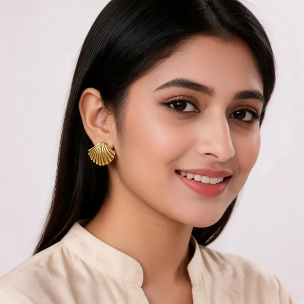 Gold_Alloy_Metal_Shell_Stud_Earrings_For_Women