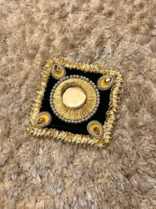 Metal_Festive_Embellished_Diya_Thali