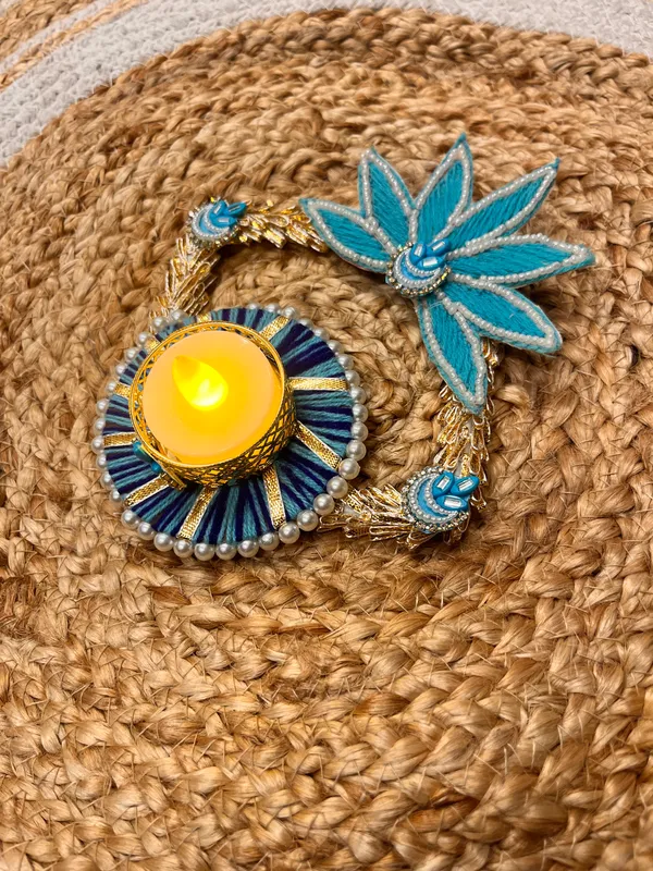 Beaded_Floral_Decorative_Tealight_Holder