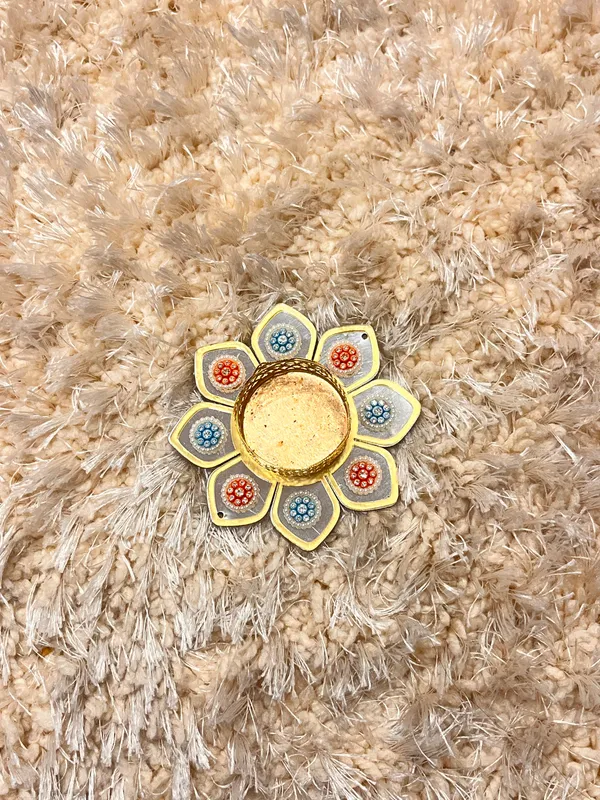 Metal_Festive_Floral_Embellished_Diya