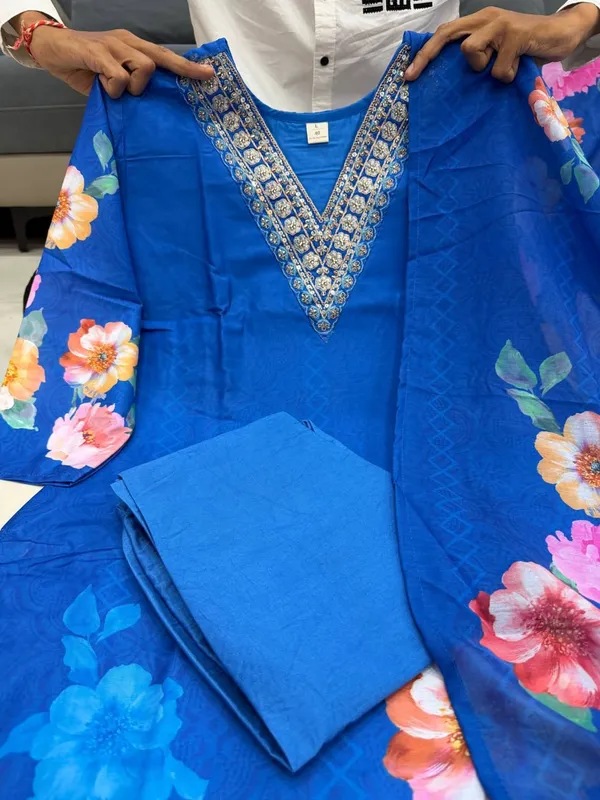 Blue_Printed_Embroidered_Kurta_Set_For_Women