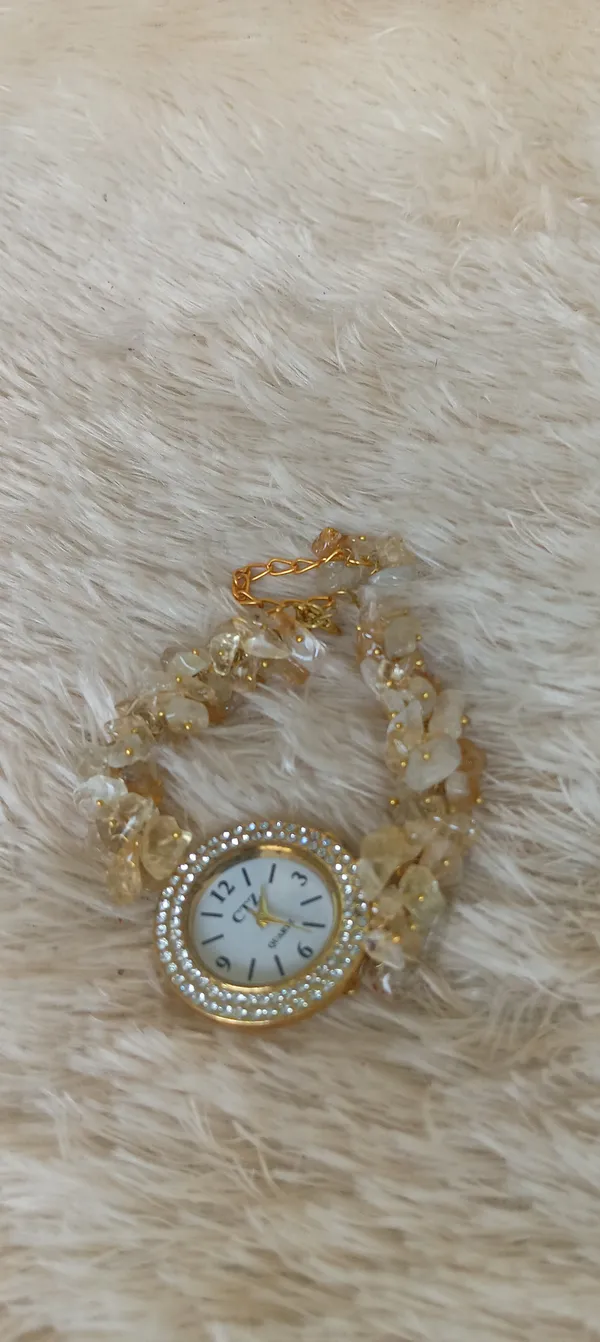 Gold_Tone_Beaded_Pendant_Watch_for_Women
