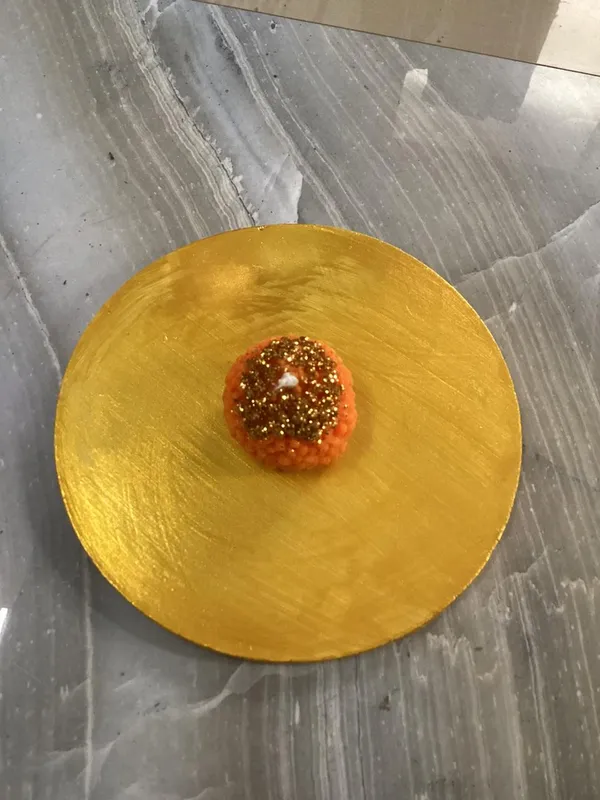 Golden_Finish_Assorted_Motif_Decorative_Display_Plate