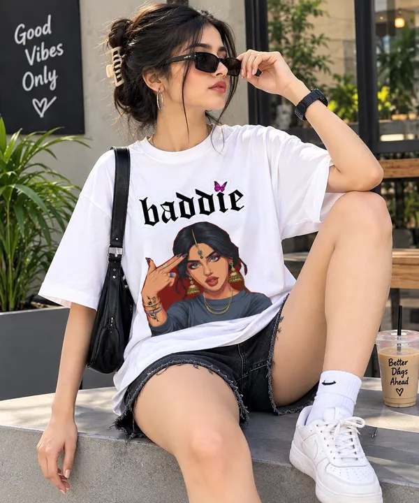 White_Oversized_Graphic_T-Shirt_For_Women