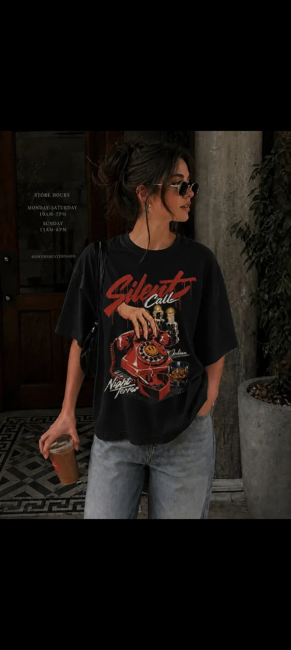 Black_Oversized_Graphic_T-Shirt_for_Women