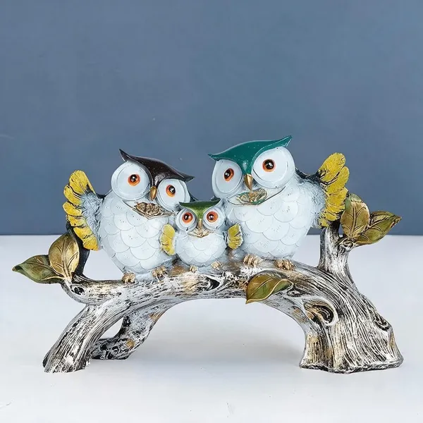 Multicolor_Resin_Sculpted_Owl_Family_On_Branch_Figurine