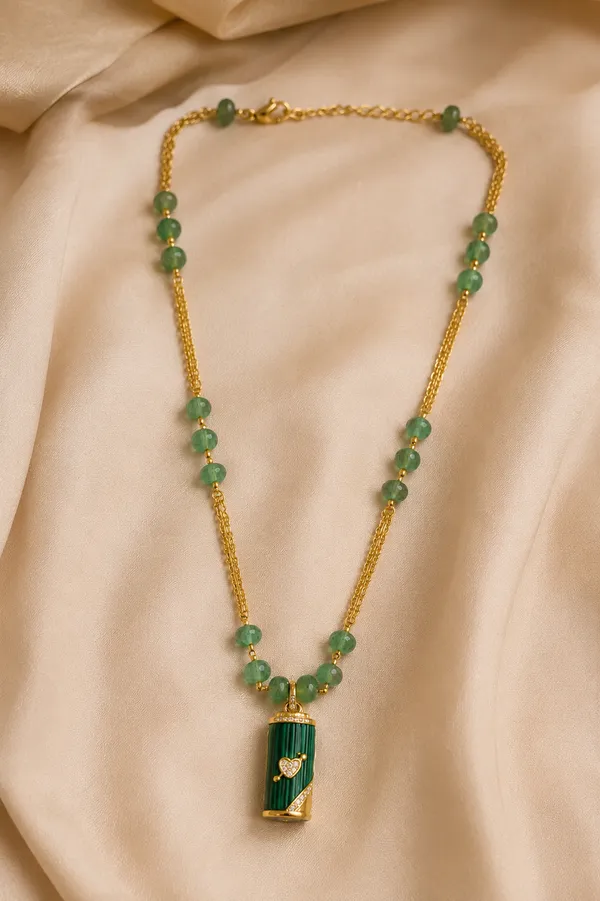 Green_Beaded_Pendant_Necklace_for_Women