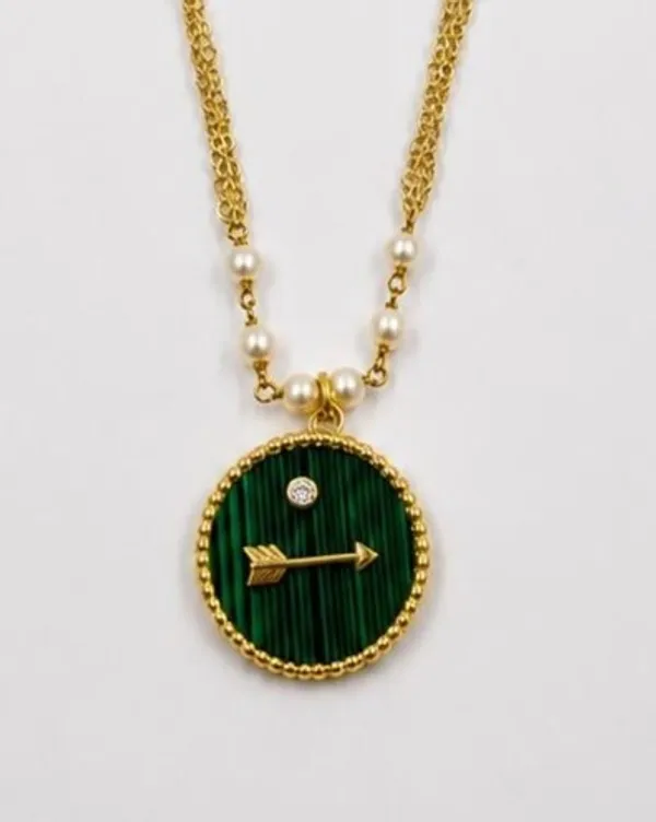 Gold_Tone_Pearl_Pendant_Necklace_for_Women