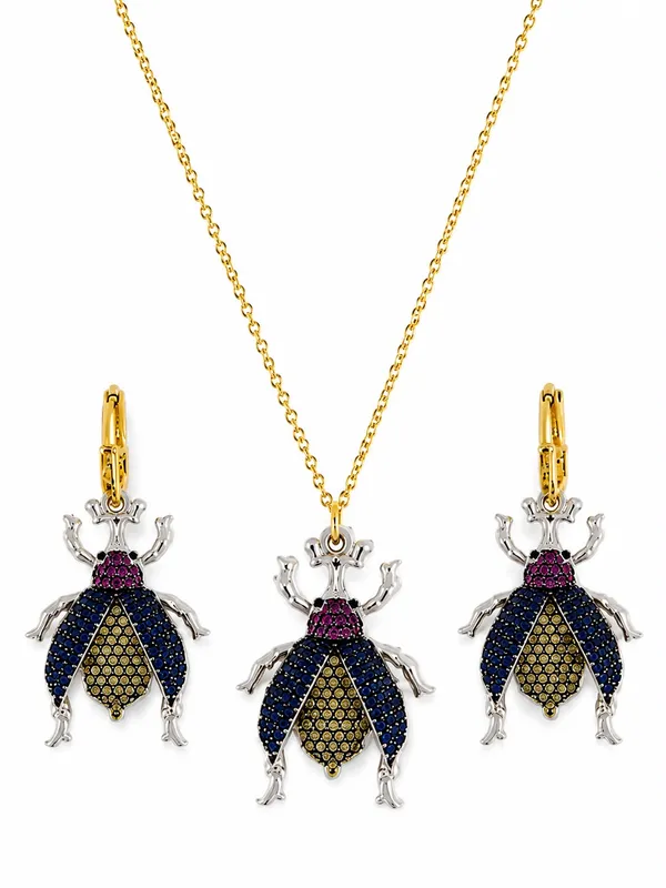 Gold_Tone_Insect_Pendant_Necklace_And_Earrings_Set_for_Women