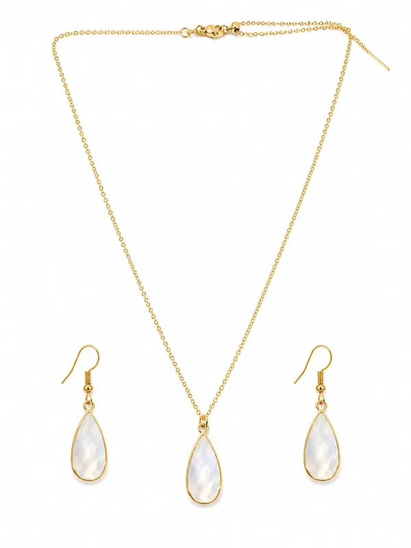 Gold_Tone_Teardrop_Pendant_Necklace_And_Earrings_Set_for_Women