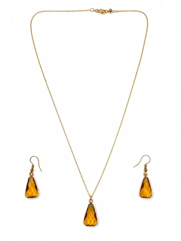 Gold_Tone_Teardrop_Pendant_Necklace_And_Earrings_Set_for_Women