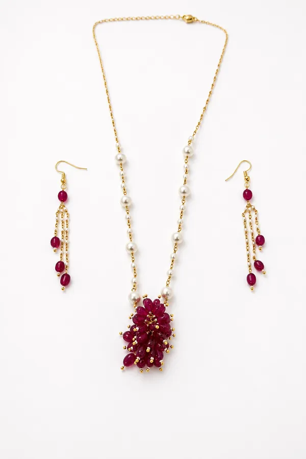 Maroon_Beaded_Necklace_And_Earrings_Set_for_Women