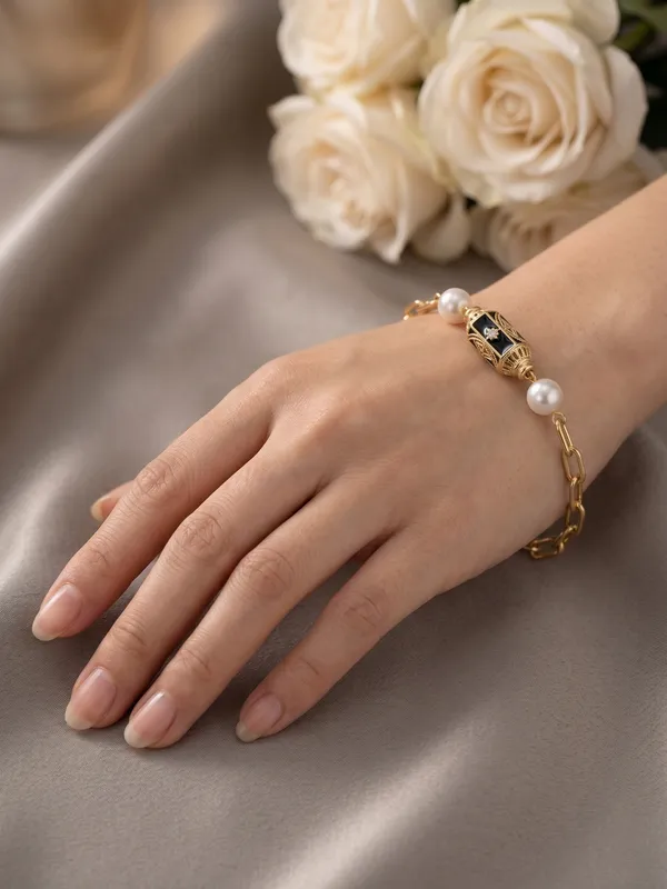 Gold_Tone_Pearl_And_Black_Bead_Bracelet_For_Women