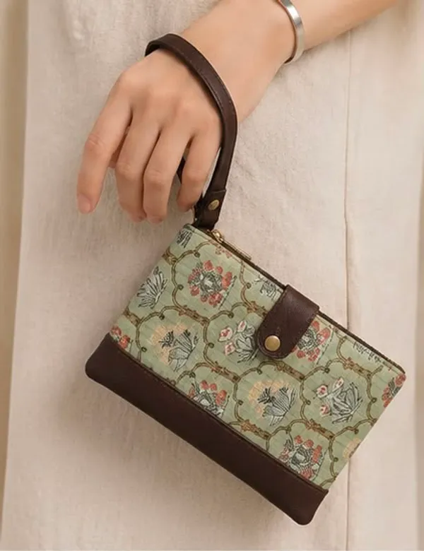 Green_Printed_Fabric_Wristlet_Clutch_For_Women