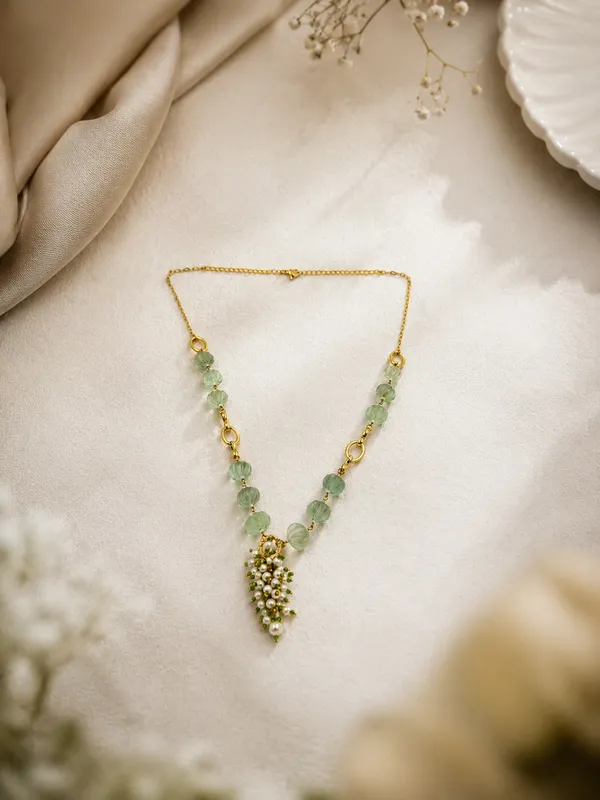 Green_Beaded_Pendant_Necklace_for_Women