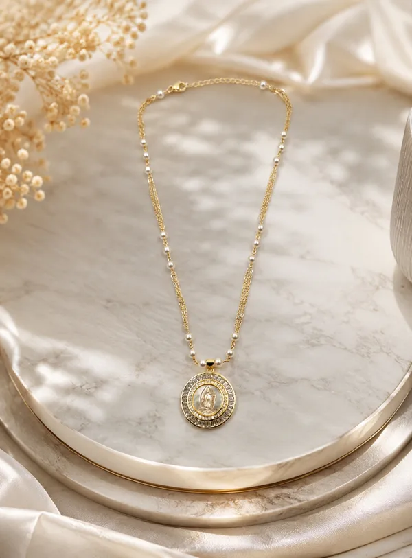 Gold_Tone_Pearl_Pendant_Necklace_for_Women