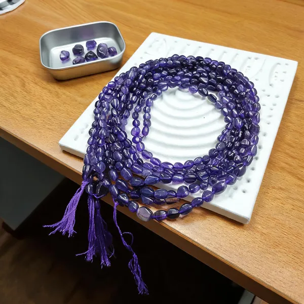 Purple_Amethyst_Bead_Strands_For_Jewellery_Makers_Diy_Enthusiasts
