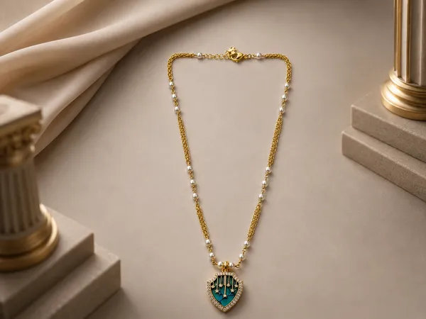 Gold_Tone_Pearl_Pendant_Necklace_for_Women