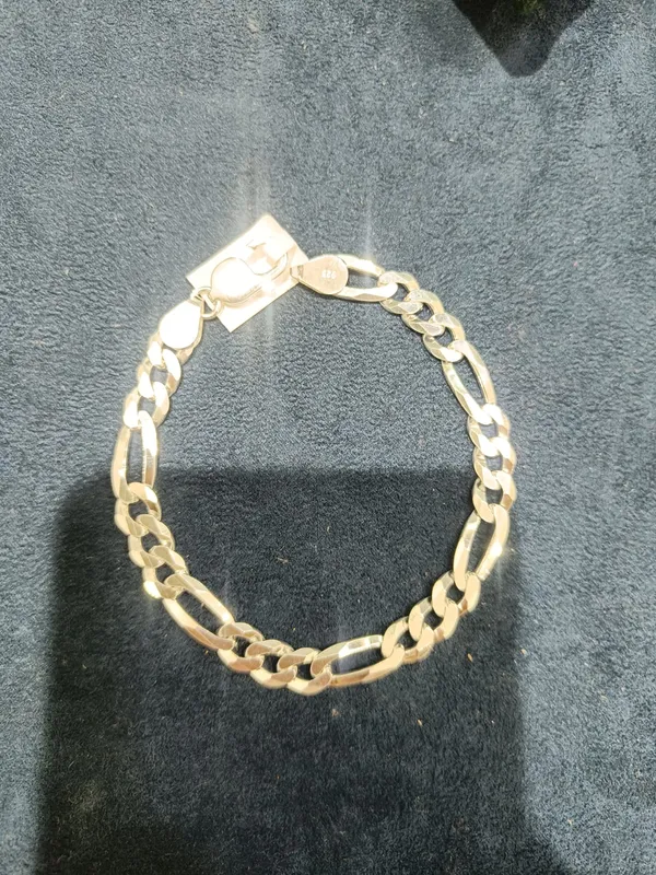 Gold_Tone_Curb_Chain_Bracelet_for_Men
