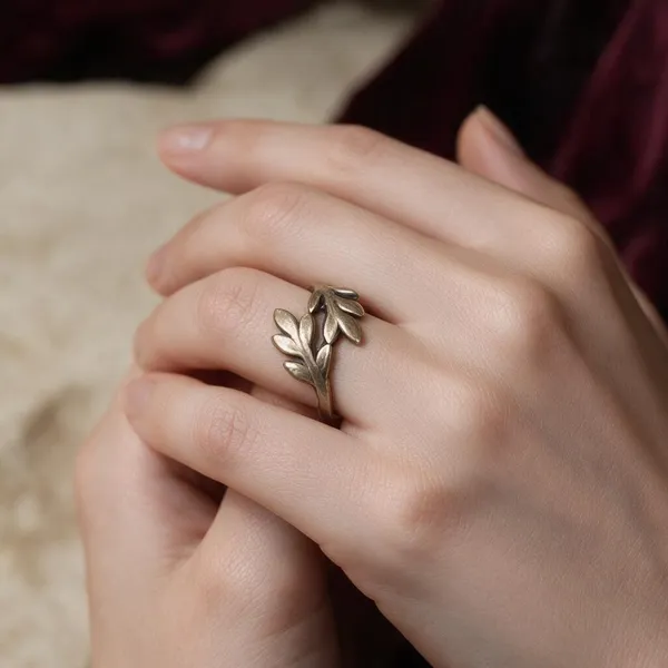 Silver_925_Leaf_Motif_Ring_For_Women