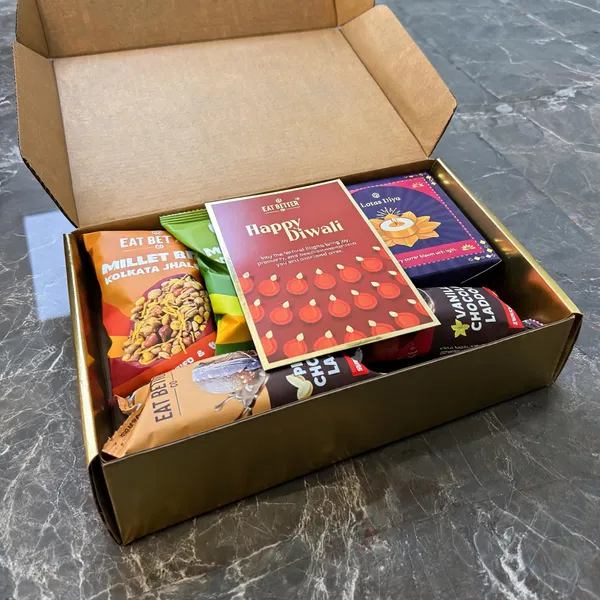 Diwali_Millet_Snacks_And_Dry_Fruit_Ladoo_Gift_Hamper