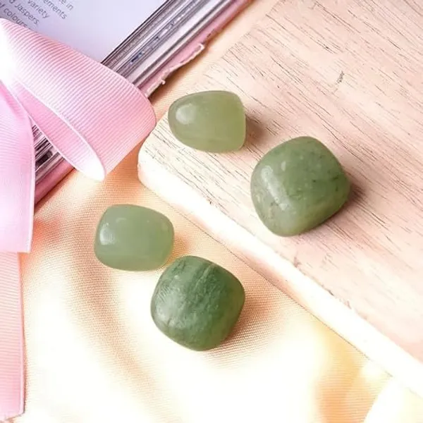 Green_Aventurine_Natural_Single_Tumble_Stone_Polished_Gemstone_1_Pc